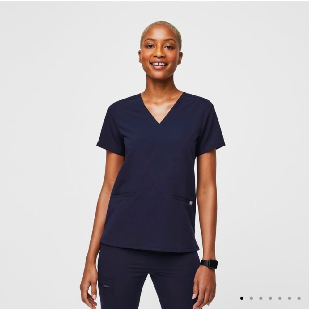 Figs large navy scrubs set: casma top and Livingston pants
